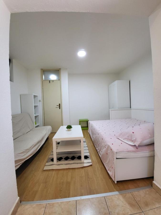 Apartment M&M イモツキ エクステリア 写真