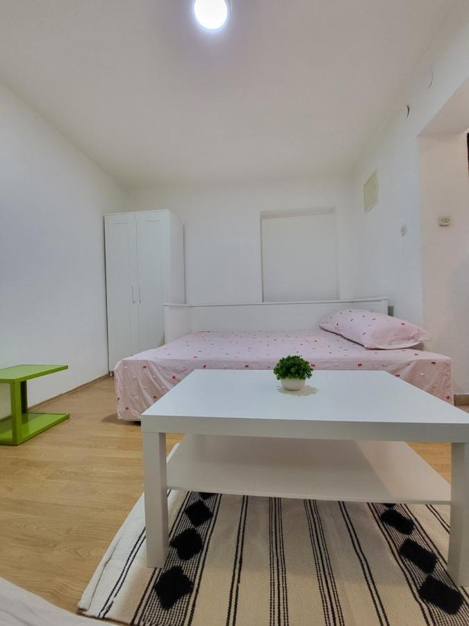 Apartment M&M イモツキ エクステリア 写真